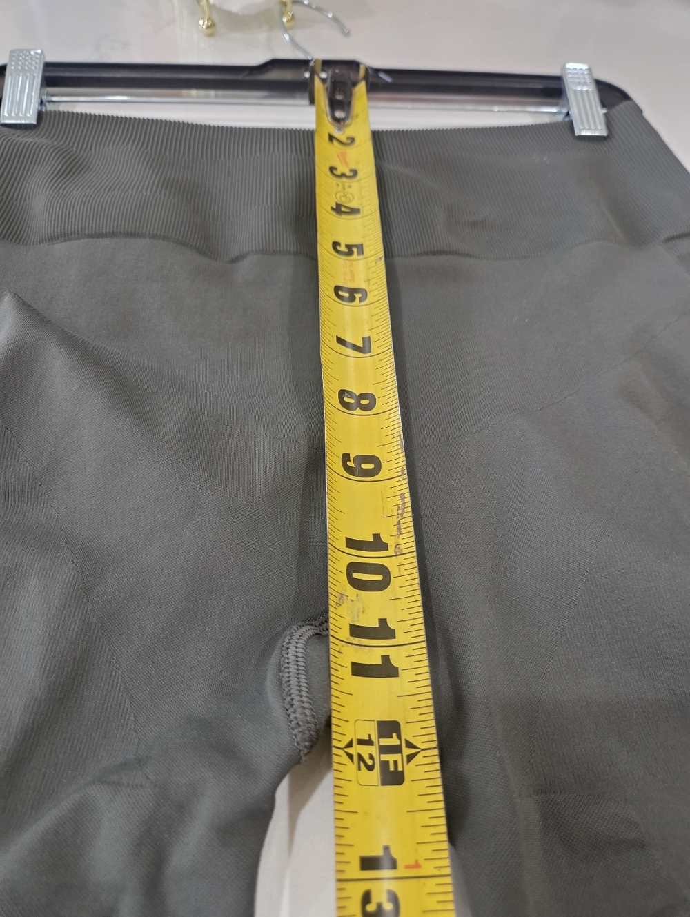 Lululemon Zone In Crop Dark Slate fit size 10 rare - Picture 13 of 13